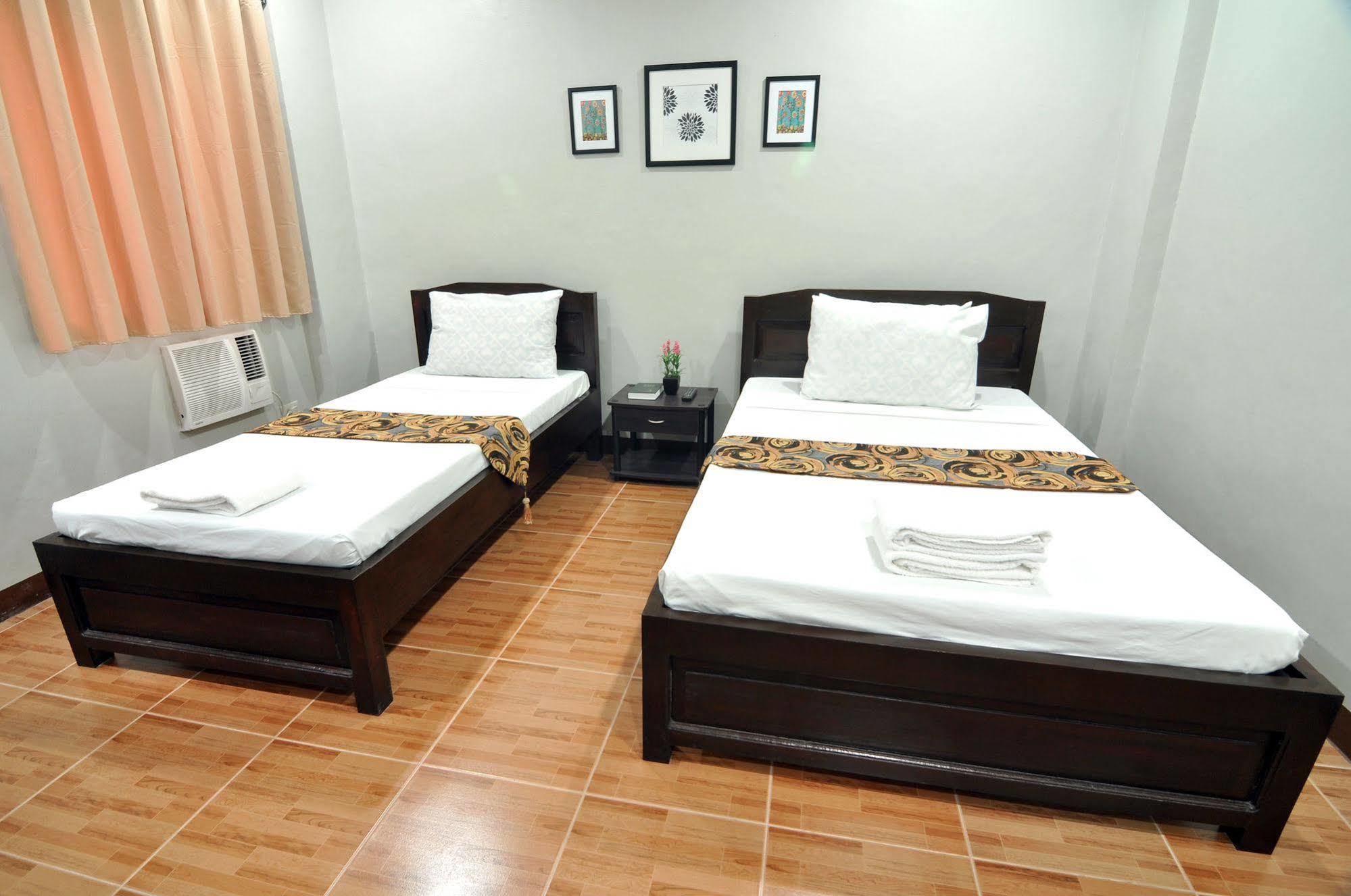 Harbour Gardens Tourist Inn Città di Tagbilaran Esterno foto