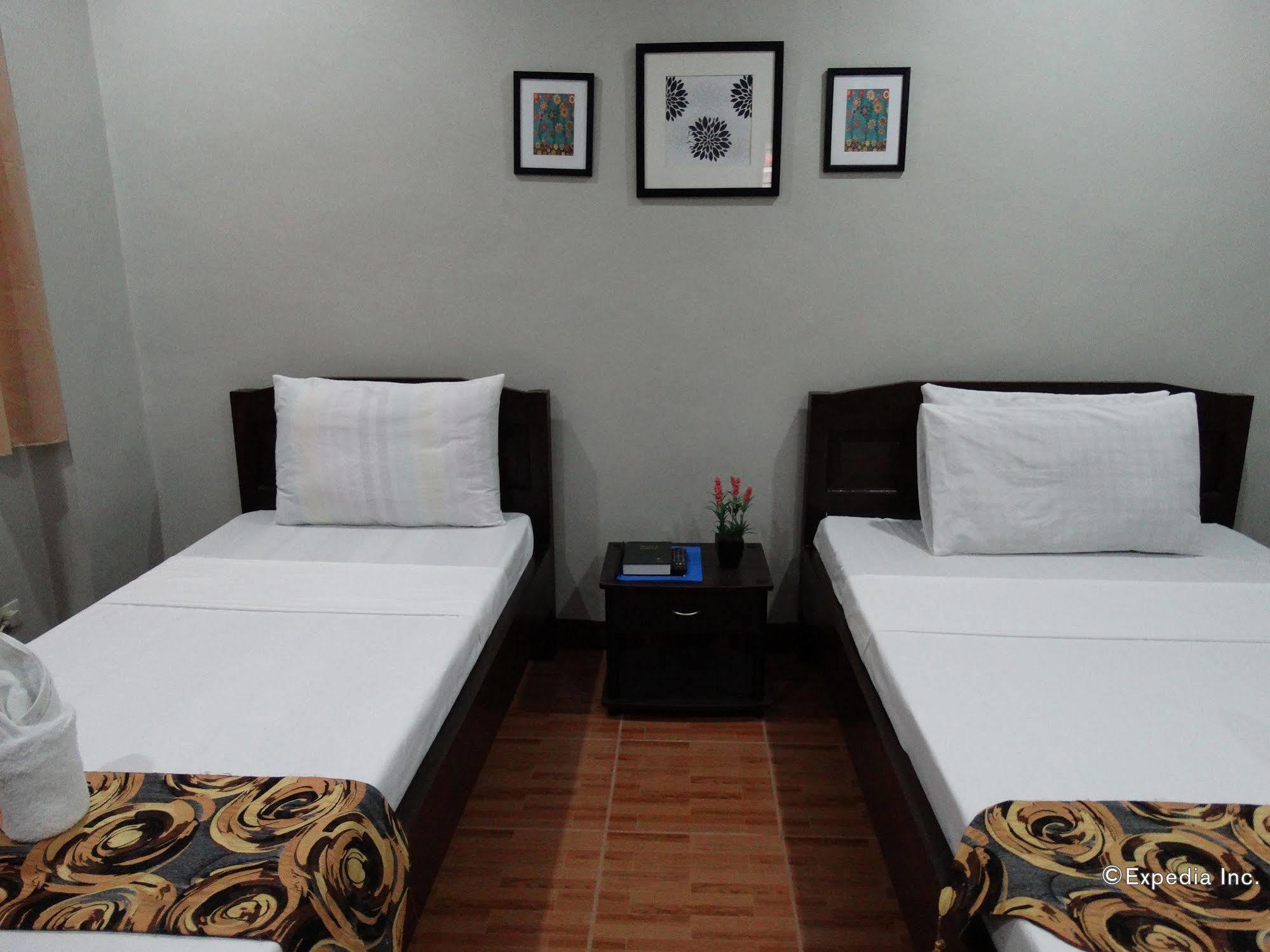 Harbour Gardens Tourist Inn Città di Tagbilaran Esterno foto